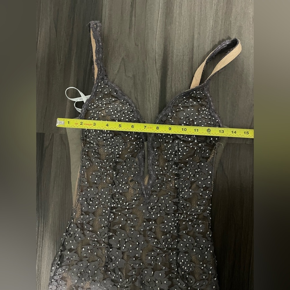 BEADED LACE FITTED SLEEVELESS GOWN BY JOVANI 48994 - Picture 15 of 16